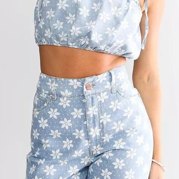 Billabong x Wrangler Perfect Pair High Waisted Cropped Pant - Picture 2 of 16